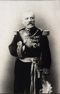 Portrett av Hyacinthe Laurent Theophile Aube (admiral Aube) (1826-1890), fransk admiral. FPL samling. av Anonymous Anonymous