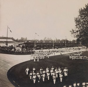 Universal Exposition of 1900 - Exposition Universelle de 1900 i Paris: Exposition de Vincennes, gymnastikkkonkurranse - privat samling av Anonymous Anonymous