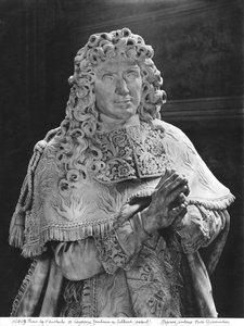 Graven til Jean-Baptiste Colbert de Torcy 1619-83, detalj av Colbert, ca. 1685-1687 marmor og forgylt bronse se også 248118, 248119, 248120, 252767, 252769 bw foto