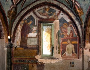 Til venstre innvier pave Gregoire IX, den gang eveque for byen Ostia, kapellet (1100-tallet) til høyre, Pieta, freske senere laget av Antonio Aquili dit Antoniazzo Romano (aktiv rundt 1461-1508) kapell fra 1400-tallet St. Gregoire, Monaste av Antoniazzo Romano