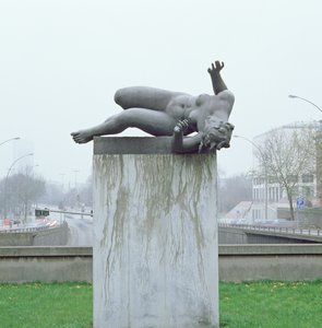 Elven (La riviere etendue), 1939-43 (leder) (se også 408420) av Aristide Maillol