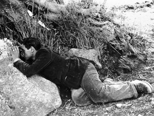 Salvatore Giuliano gjemmer seg i krattskogen, 1937