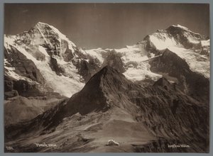 Utsikt over Mönch og Jungfrau i Bernalpene Panorama of the Jungfraukette (serietittel)