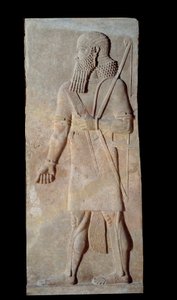 Art Mesopotamia (Assyria): Kriger i våpen fra hoffet til palasset til kongen av Assyria Sargon II (721 - 705 f.Kr.). Paris, Musée du Louvre av Assyrian