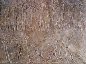 Orientalsk antikk: detalj av et bas-relieff i kalkstein: musikerne til rustningen til Assurbanipal eller Ashurbanipal, kongen av Assyria (Mesopotamia) (669 f.Kr.-627 f.Kr.). 640 f.Kr. Fra Nineve. Paris, Louvre-museet av Assyrian