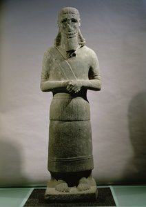 Statue dedikert til guden Haddad-Yishi (basalt) (for detaljer se 110889)