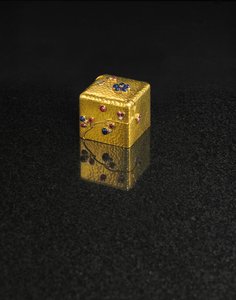 Eske, av Faberge, ca. 1890 av August Wilhelm Holmström