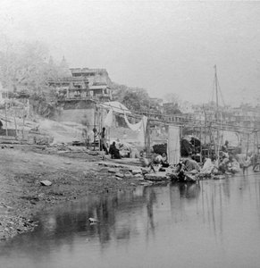 Badende ghat, Benares, India, slutten av 1800- eller begynnelsen av 1900-tallet