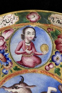 Skål med lokk, tallerken og skje med astrologisk dekorasjon, tidlig 1800-tall av Baqir
