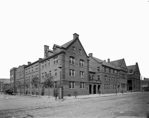Hull House, Chicago, Illinois, USA, ca. 1905 (s/hvitt-bilde) av Barnes and Crosby
