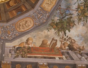 Dam, musiker og amorister på balkongen, detalj fra takfreskomaleri, av Garofalo (1481-1559), Skattkammer, Ludovico il Moro-palasset eller Costabili-palasset, Ferrara, Italia av Benvenuto Tisi da Garofalo