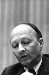 Witold LUTOSLAWSKI av Bernard Perrine
