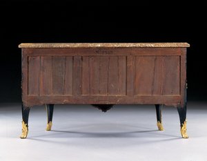 Kommode, ca. 1745 (ormolu-montert japansk lakk og ebonisert tre)