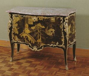 Louis XV Commode (gullbelagt tre, bronse og marmor)