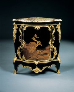 En av et par Louis XV-encoignus, ca. 1750