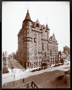 The Hotel Walton, Philadelphia, ca. 1905 (sølv gelatintrykk) av Byron Company