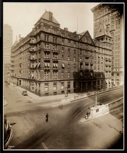 The Murray Hill Hotel, Park Avenue og 40th Street, New York, 1919 (sølv gelatintrykk) av Byron Company