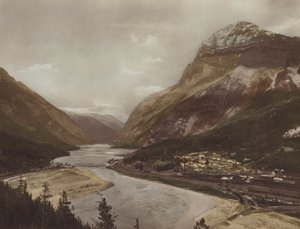 Field, British Columbia og Mount Stephen (fargebilde)