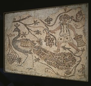 Gulvmosaikkpanel: Druehøster med påfugl, 400-tallet av Byzantine