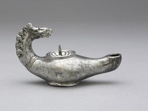 Lampe, sent på 300-tallet (sølv) (se også 491488 og 491489) av Byzantine