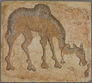 Mosaikkfragment med beitende kamel av Byzantine