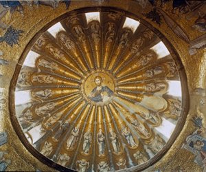 Tyrkia, Istanbul, St. Frelsers kirke i Chora (Hellig Frelser-i-Chora) (Karyie Camii). Sørkuppelen til narthexen med Kristus i sentrum. Bysantinsk kunst realisert mellom 1315 og 1321. av Byzantine