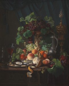 Arrangement med vinglass, østers, sitron og annen frukt av Carl Balsgaard