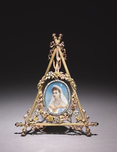 Trekantet ramme med portrett av tsarina Alexandra Feodorovna, 1896-1908 av Carl Fabergé
