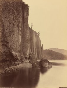 Cape Horn, Columbia River, Oregon, 1867. av Carleton Emmons Watkins