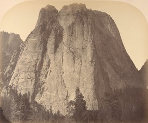 Cathedral Rock, 1861. av Carleton Emmons Watkins