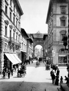 Via Strozzi, Firenze, ca. 1890 (s/hvitt-bilde)