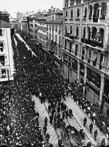 Begravelse til erkehertugen av Østerrike Franz Ferdinand, 2. juli 1914 (s/hv-bilde)