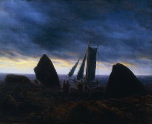 Fiskebåt som passerer figurer på en strand ved Østersjøen; Fischerboot zwischen Findlingen am Ostseestrand, av Caspar David Friedrich