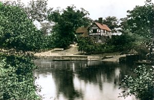 The River Dee ved Chester, Cheshire, 1926. av Cavenders Ltd
