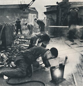 Rivetting, 1941 av Cecil Beaton