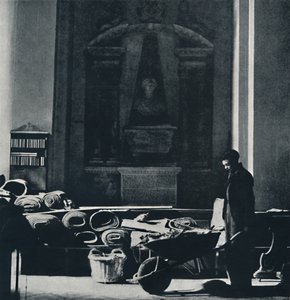 St. Mary-le-Bow etter den første blitzen. Den er nå ødelagt, 1941 av Cecil Beaton