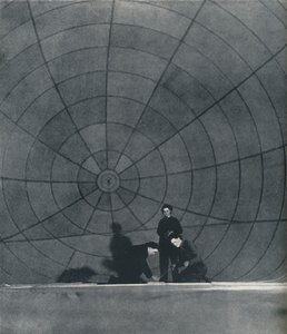 Nettet WAAFS jobber med en ballong, 1941