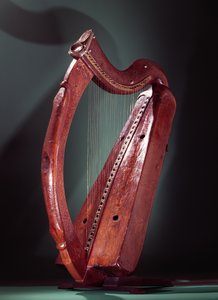 Harpe (tre med messing og sølv) av Celtic
