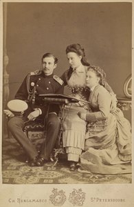 Alexandra Iossifovna av Russland (nee prinsesse Alexandra av Saxe Altenburg), Nicholas Constantinovitch av Russland og Vera Constantinovna av Russland - Storhertuginne Alexandra Iosifovna, storhertug Nicholas Constantinovich og storhertuginne Vera Constant