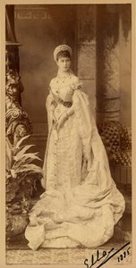 Elisabeth Fiodorovna de Russie (Elisabeth de Hesse Darmstadt) (1864-1918) - Portrett av storhertuginne Elizaveta Fyodorovna (1864-1918), prinsesse Elizabeth av Hessen og ved Rhinen, av Bergamasco, Charles (Karl) (1830-1896). Sølv gelatin fotografering av Charles Bergamasco