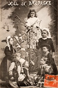 Gammelt postkort/God jul/De kloke barna/Bretagne/Frankrike av Augustus Kollner