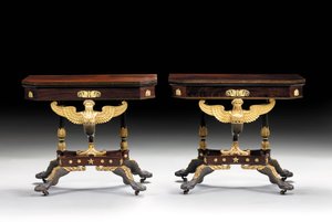 To klassiske utskårne kortbord, ca. 1815 (pakkeforgylt palisander) av Charles Honore Lannuier