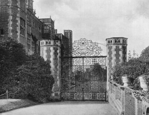 East Gateway på nordfronten av Charles Latham