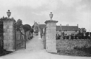 Inngang av Charles Latham