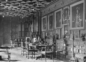 Historiske bilder: Saloon (s/hv-bilde) av Charles Latham