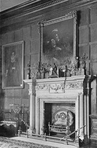 South End of Long Gallery (s/hvitt bilde) av Charles Latham