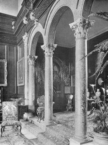 Trinn i Hall av Charles Latham