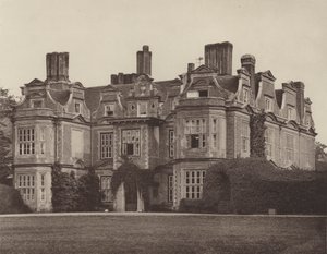 Swateley Hall, Uxbridge, inngangsfronten av Charles Latham