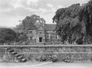Woodsome Hall av Charles Latham