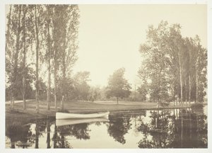 Uten tittel, c. 1850. [Båt på en innsjø i Bois de Boulogne, en park i Paris]. av Charles Marville